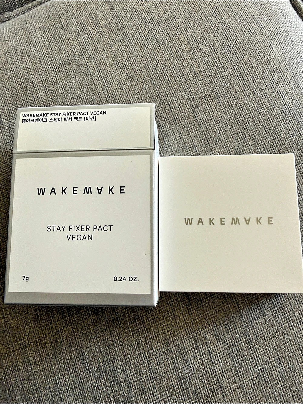 WAKEMAKE Stay Fixer Pact Vegan